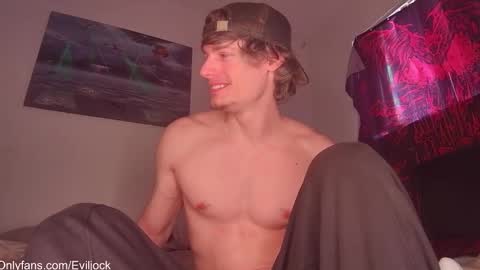 bebe  dust online show from March 1, 2:10 pm