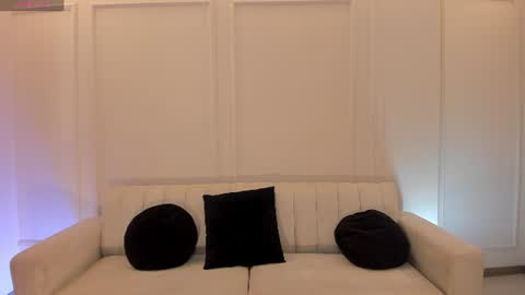 Am Becca online show from June 22, 12:01 pm