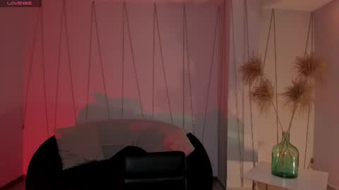 Am Becca online show from June 17, 11:26 am