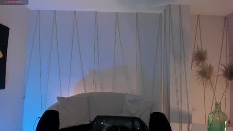 Am Becca online show from June 20, 12:11 pm