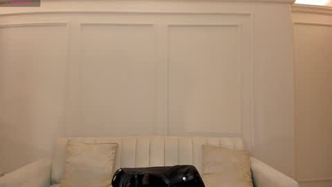 Am Becca online show from April 19, 12:06 pm