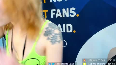 Snapshot of beckthetongue chatting on October 24, 10:10 pm Beck the tongue online show from October 24, 10:10 pm