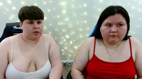 BeckyAndEllen online show from July 11, 12:30 pm