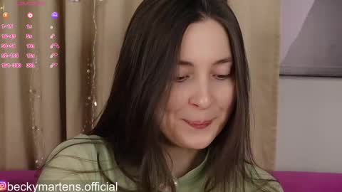 BeckyMartens come join me on    while im offline here  online show from May 2, 4:07 am