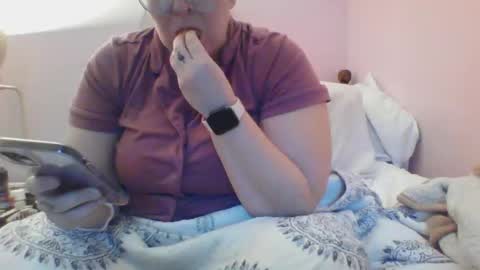 Snapshot of bedbandits chatting on March 3, 11:55 am Bedbandits69 online show from March 3, 11:55 am