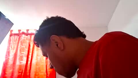 Snapshot of bedoyap450 chatting on October 1, 4:39 pm bedoyap450 online show from October 1, 4:39 pm