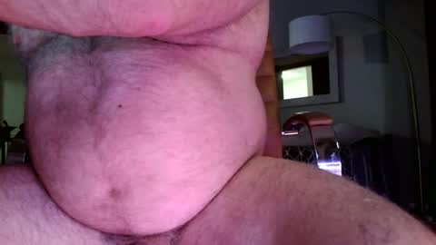 Snapshot of beefbubs chatting on December 13, 11:28 pm BeefBubs online show from December 13, 11:28 pm