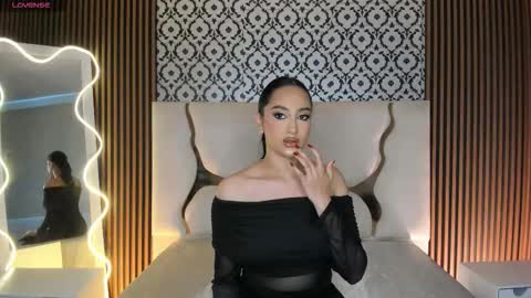 BELLA online show from December 16, 12:55 pm