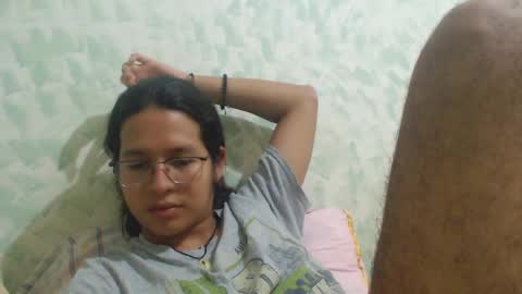 Snapshot of beentage chatting on December 22, 10:04 pm Alex online show from December 22, 10:04 pm