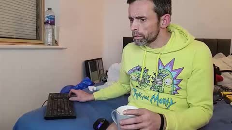 begbestuk online show from November 30, 3:46 am