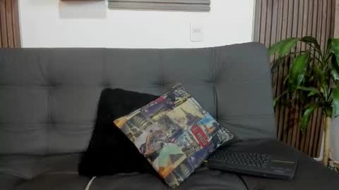 Snapshot of belamiramil chatting on October 22, 3:21 am independent model online show from October 22, 3:21 am