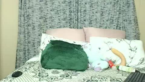 belindaxxxx online show from June 13, 5:29 am