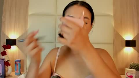 Bella cam online show from July 17, 7:05 pm