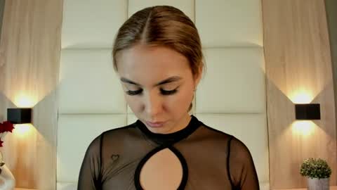 Bella cam online show from July 27, 7:00 pm