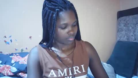 Bella online show from November 17, 1:52 am