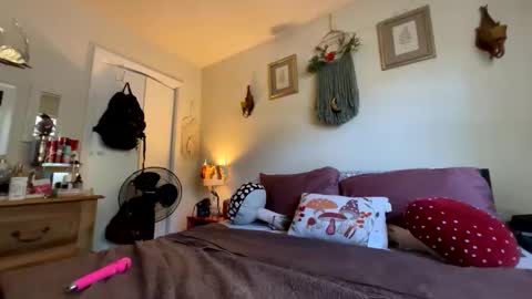 bella9519 online show from May 4, 3:51 pm
