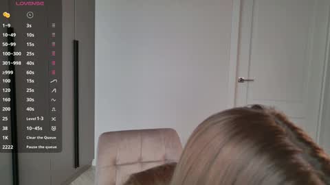 Hi I am Bella online show from May 17, 2:10 am