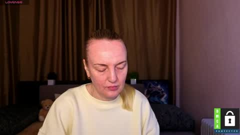 Bella online show from May 2, 11:38 am