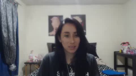 bella_luna34 online show from March 17, 3:33 am