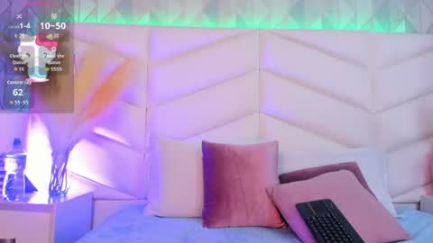 bella_peach_ online show from July 3, 3:44 am