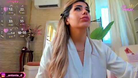 bella_posh online show from August 1, 6:37 am