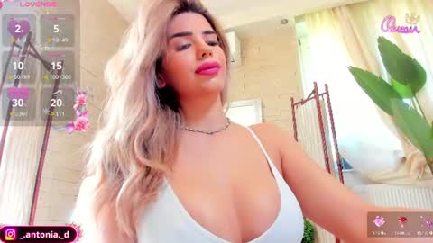 bella_posh online show from June 11, 7:06 am