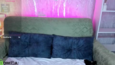 Linda Bella online show from February 1, 1:02 am