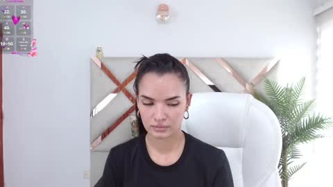 Bella  Renaldi online show from December 14, 3:15 pm