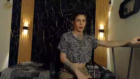     online show from June 18, 8:36 pm