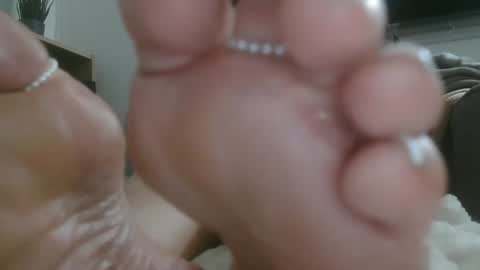 bella_sexy_feet online show from February 27, 10:20 pm