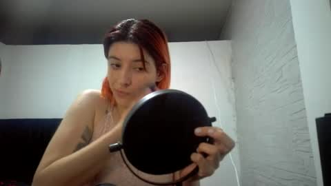 bella_thorne1999 online show from July 21, 10:01 pm