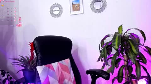 Bella online show from February 5, 2:08 am