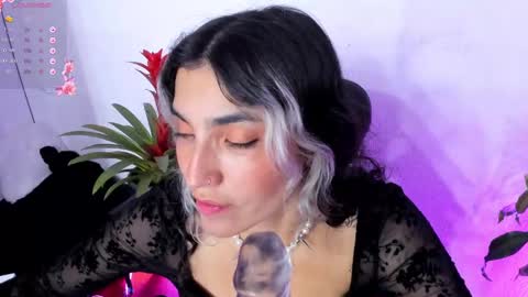 Bella online show from February 7, 2:40 am