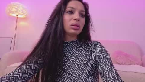 Bella online show from November 6, 8:45 pm