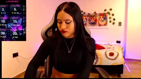 bella_warzon online show from July 31, 2:56 am