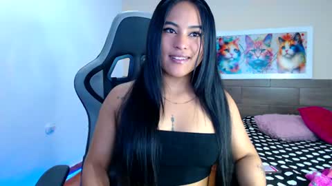 bella_warzon online show from July 10, 5:23 am