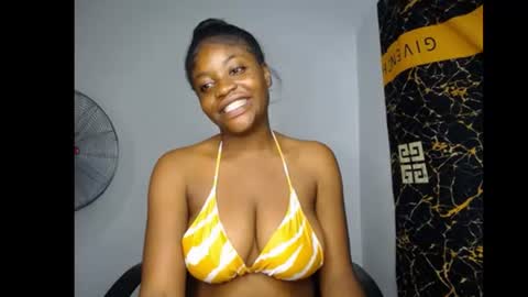 bella online show from July 3, 3:33 am