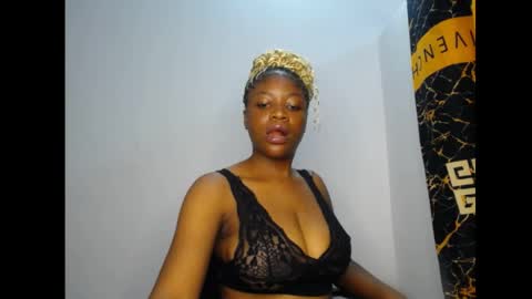 bella online show from April 23, 6:53 pm