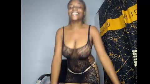 bella online show from July 25, 6:06 pm