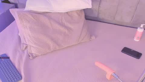 bellaboobs_ online show from June 13, 8:41 pm