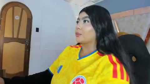 bellaboobs_ online show from July 7, 8:02 pm