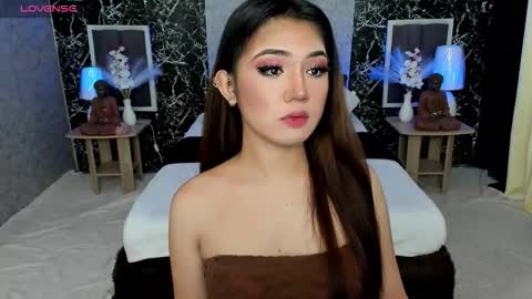 Snapshot of bellabrown_19xxx chatting on September 24, 12:28 am Bella online show from September 24, 12:28 am