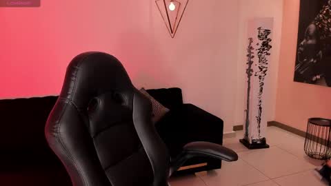 Snapshot of bellacarteer_ chatting on October 4, 12:36 pm Bella C online show from October 4, 12:36 pm