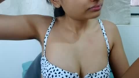 bellacrystall online show from July 23, 11:08 am