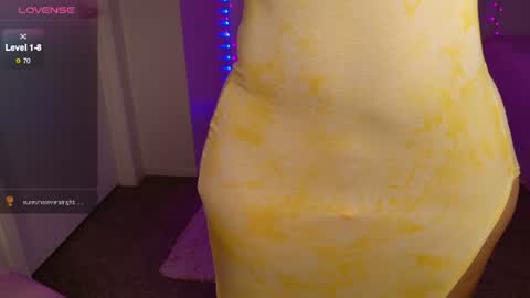 Bella Monroe online show from July 18, 5:42 am