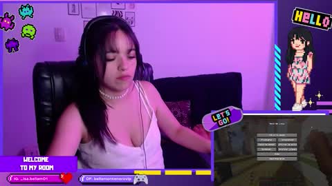 Snapshot of bellamoteluna chatting on September 17, 2:37 am Bella Monteluna online show from September 17, 2:37 am