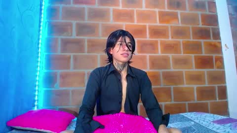 Snapshot of bellamy_094 chatting on October 7, 7:10 pm bellamy_094 online show from October 7, 7:10 pm