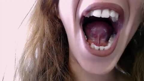 bellaqueen0701 online show from March 14, 1:48 pm