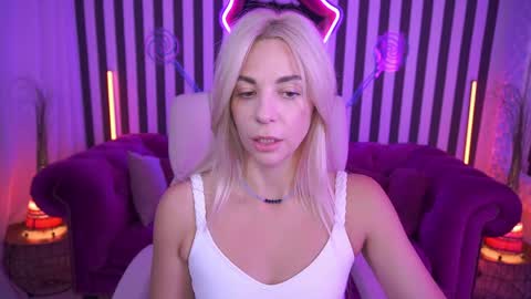 Bella online show from May 31, 12:59 pm