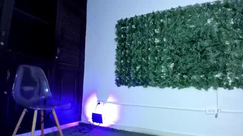 BellaRoux online show from March 11, 1:03 pm